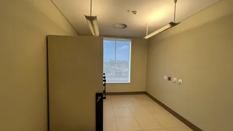 WhatsApp Image 2025-10-23 at 13.52.47 (1).